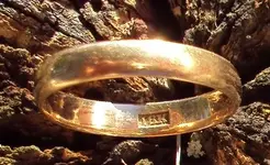 18k ring.jpg