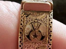 Is this 17g gold ring Freemasons or something else?