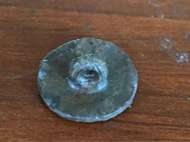 Revolutionary button and KG II