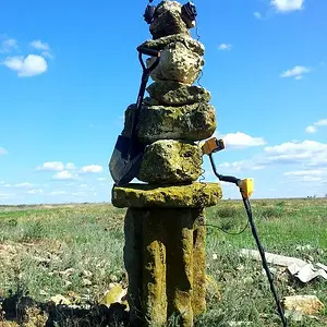 890394969