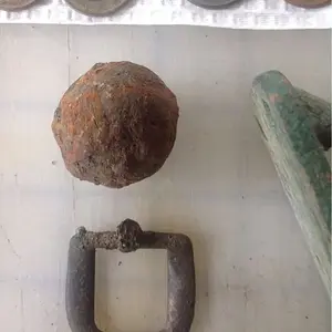 image 716166343

Grapeshot or Shotput ball?
Buckle