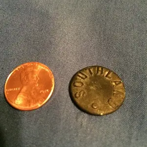Southland Button c. 1950 Geneva, FL