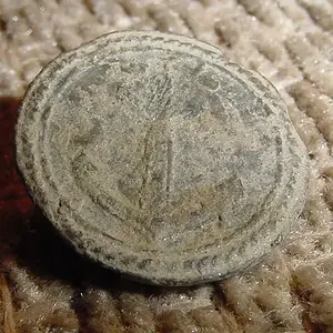 OCT. 20TH - PEWTER REV WAR NAVAL BUTTON - FARM FIELD FIND