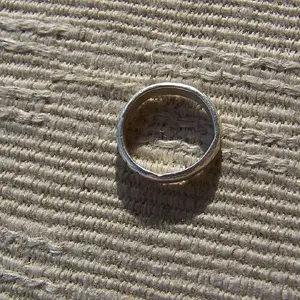 100 4383