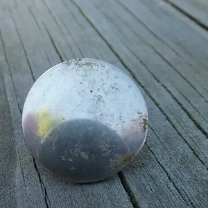 ONE SHINY BUTTON