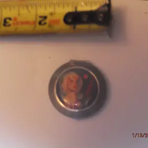 Marylin Monroe pill holder.