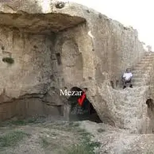 پله و مقبره