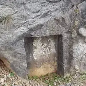 مقبره سنگی
