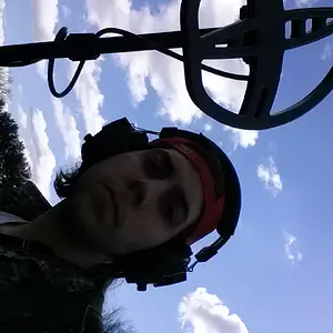 SIDEWAYS SELFIE WITH NEW AT PRO