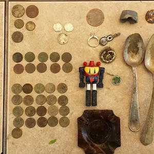 20150613 172051  Old VFW.  5 hr 1942-P Nickle, 2 1941 Mercs, 10 Wheats.  191?, 37-D, 40, 45, 48, 50, 50-D, & 3 52-Ds   $1.31.