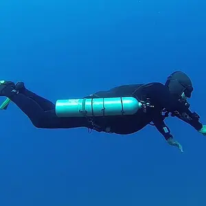 Side mount configuration 2 x40 alu.
very low resistance ideal low consumption setup for DPV (diver propulsion vehicle)