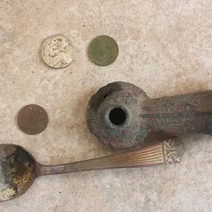 20150703 174602  Old VFW 1942-S war nickle & 41 wheat.  Grey house
4 Hr  $.07