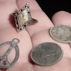 JULY 21ST - OLD GOLD FRATERNITY RING  - SILVER PEACE - 2 MERCS