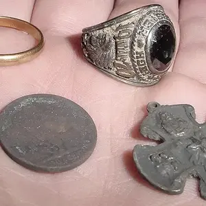 SEPT.20TH - KEEPERS - 2 GOLD - SIL.RELIG.MED. AND A BUFFALO