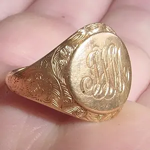 OLD GOLD SIGNET 14K