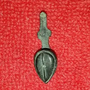 Piece from a spur