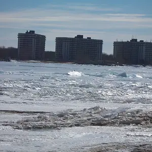 101 7116 Sarnia, Canada, across the St. Clair River