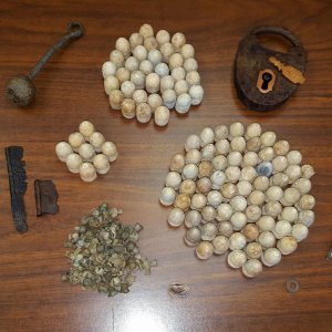 Dropped Union bullets found at one site. Also Civil War percussion caps and pre-CW relics.