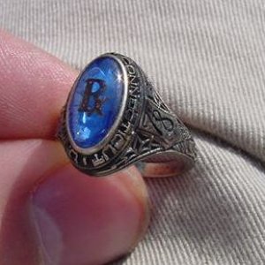1978 CLASS RING - SALTWATER (CT)