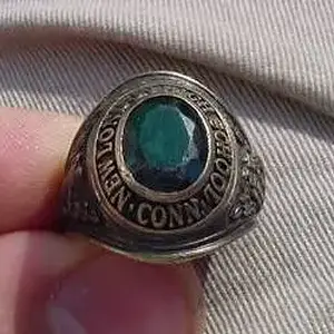 10K CLASS RING 1964 - SALTWATER (CT)