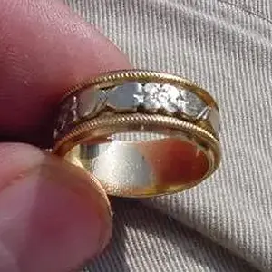 14K YELLOW & WHITE GOLD = OLD WEDDING BAND - SALTWATER (CT)