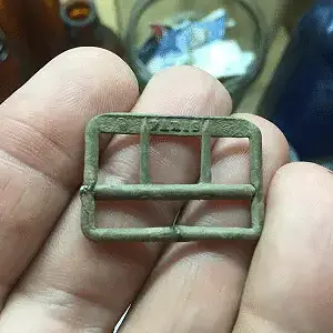 Paris suspender/clothing clip (c. late 1800s/early 1900s)