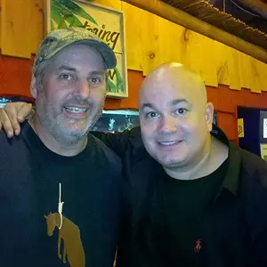 COMEDIAN ROBERT KELLY - HAD SPECIALS ON COMEDY CENTRAL - GUEST APPERANCES ON AMY SCHUMMER AND OTHER SIT COMS - CURRENTLY A STAR ON SHOW "SEX DRUGS & R