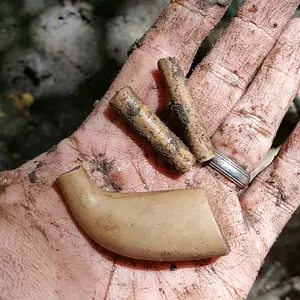 18th century kaolin pipe with partial stem