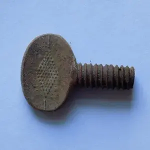 monday 03/10/16

condition = good
some sort of screw