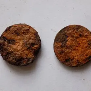 monday 03/10/16

condition = destroyed
coins of some sort