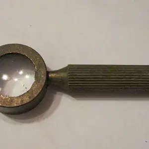 9132016 Magnifying glass