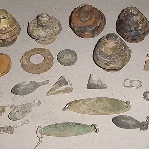 CAPE -WARHEADS FROM ARTILLERY SHELLS