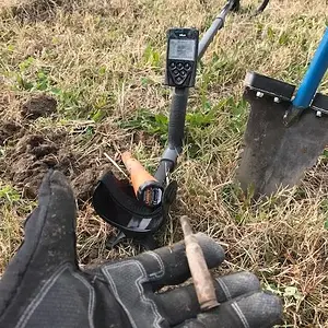 Modern rifle bullet using the XP Deus and Piranha shovel. Nothing great, but 1st hunt back.