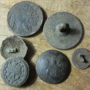 flat, military buttons 014