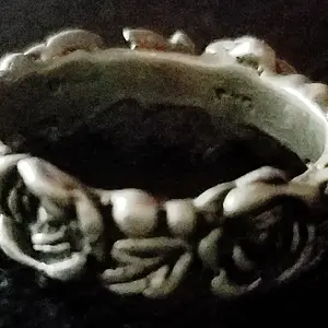 Silver Rose Ring, Newington Forrest

Stock Field Setting
ID 90
4" down