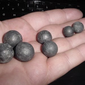 SAMPLE OF MUSKETBALL SIZES 
FOUND IN WATERS OFF OF A REV WAR/ WAR OF 1812/ CW FORT