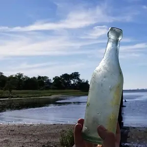 Slick Tooled Blob Top Bottle