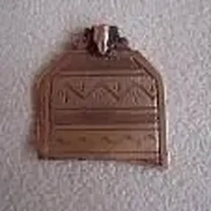 Apart of an gold pocketwatchkey