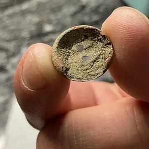 Button (back)