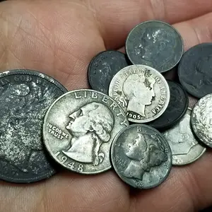 Media 'All The Silver Coins from the Month of April' in album 'Finds of 2025'