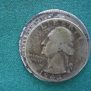 1782 Carolus III 2 Reale - Comparison photo comparing the size of my Reale to the size of a Quarter.