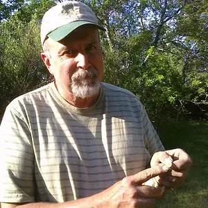 April 30, 2011 - Bob Szabo famed Civil War photographer digs a NICE War of 1812 Navy at one of my ole' honey holes!