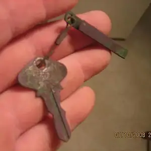 Model-T Key - Found this Model-T key on an old abandoned lot with the pocket clip attached.  Probably one of my coolest finds ever...