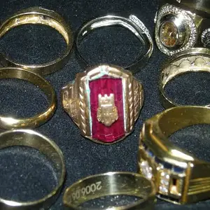 59 Class ring - 1959 class ring