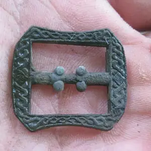 1st Buckle