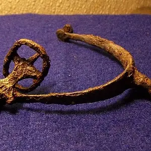 SEPT 28 CELLAR HOLE colonial spur with buckle fused to it