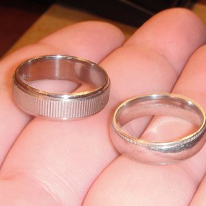 2 PLATINUM RINGS FROM PUERTO RICO
(CZ21)