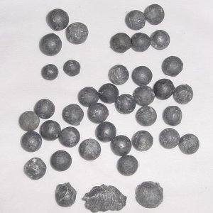 40 MUSKETBALLS FOUND ON MEMORIAL DAY - IN WATERS OFF OF A REVWAR FORT