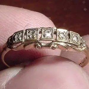 14K ANTIQUE GOLD RING
SALTWATER BEACH FIND 
JUNE 2012
(CZ21)