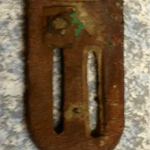 I have 6 of these, this is the shortest, fattest one. The others have a single musical note on them toward the square upper....sometimes the notes hav